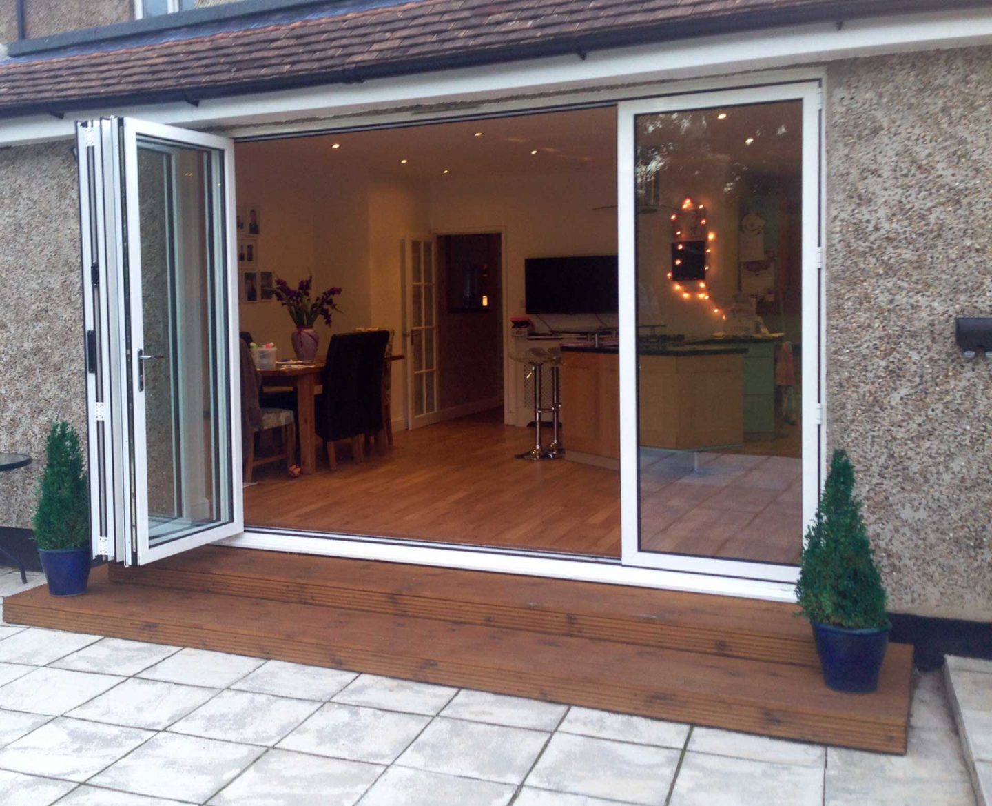 aluminium bi-fold doors